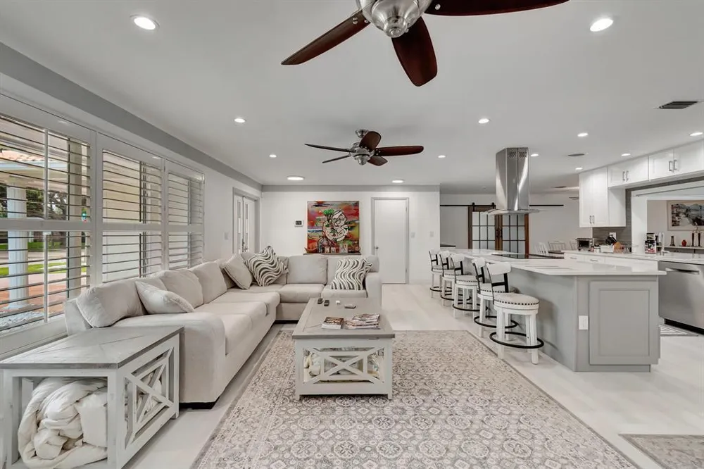 4450 NE 23RD AVENUE Lighthouse Point, FL 33064