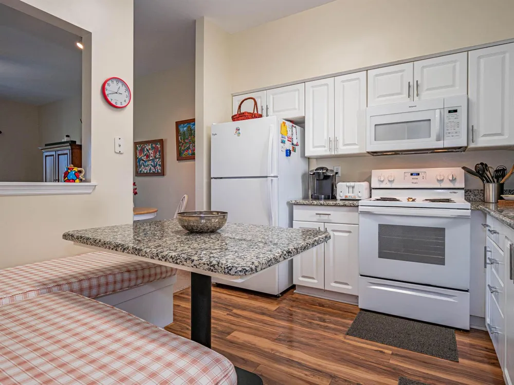 5060 HARMONY CIRCLE #105 Vero Beach, FL 32967