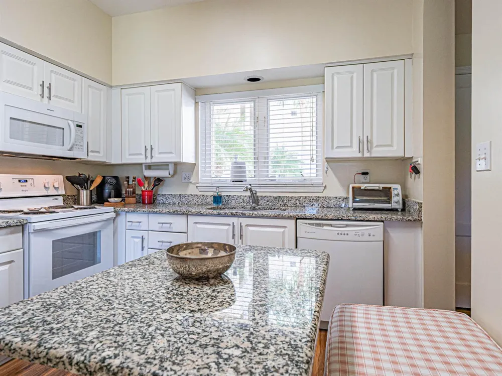 5060 HARMONY CIRCLE #105 Vero Beach, FL 32967