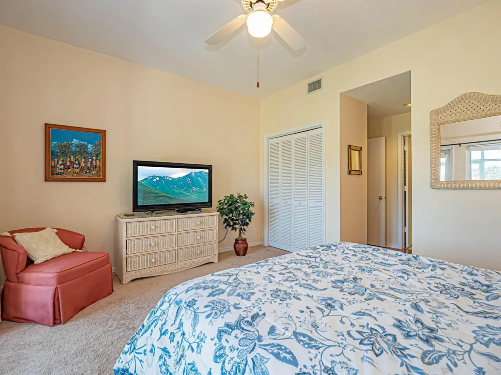 5060 HARMONY CIRCLE #105 Vero Beach, FL 32967
