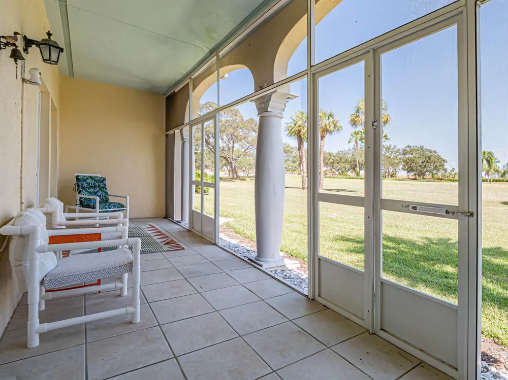 5060 HARMONY CIRCLE #105 Vero Beach, FL 32967