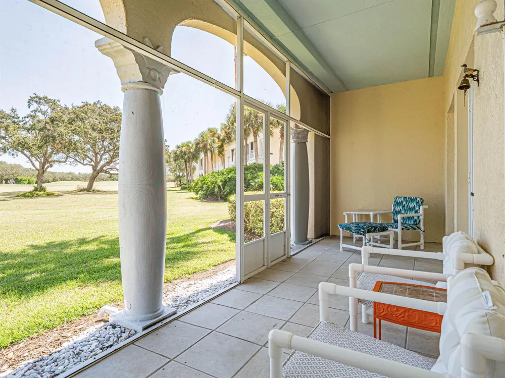 5060 HARMONY CIRCLE #105 Vero Beach, FL 32967