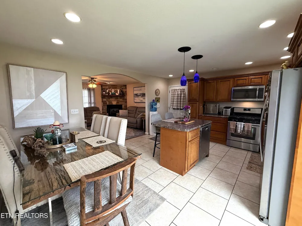 253 Ramblin Rd Newport, TN 37821