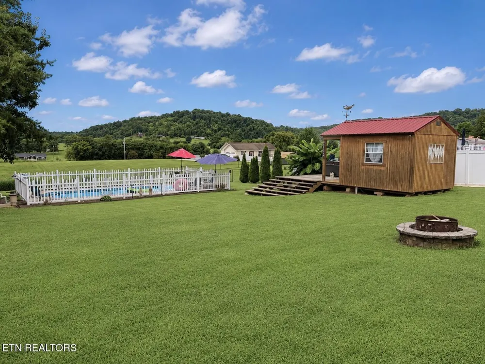 253 Ramblin Rd Newport, TN 37821