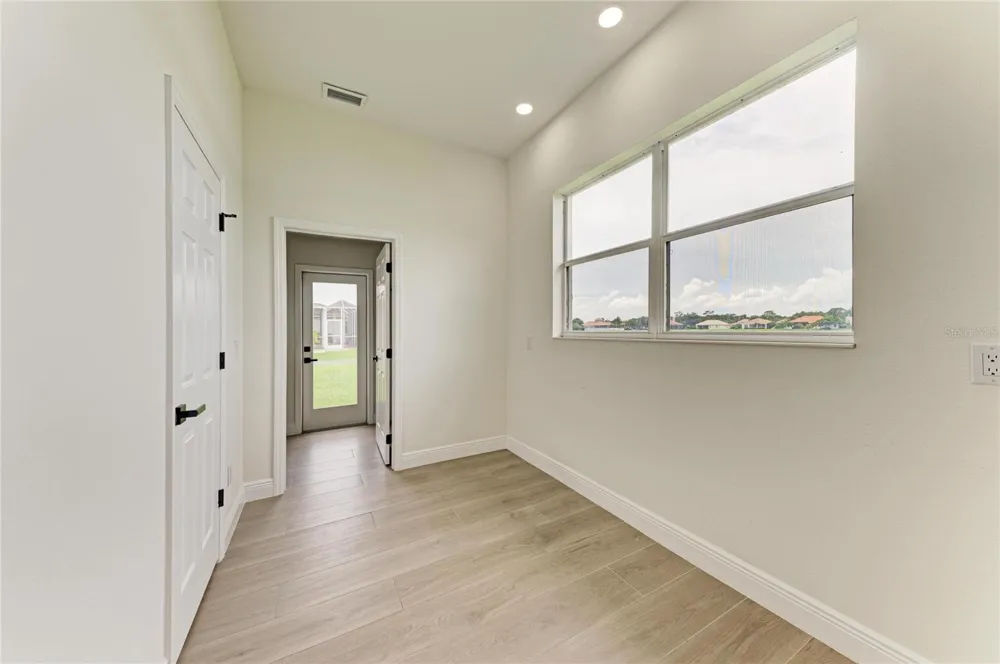 6988 74TH STREET CIRCLE E Bradenton, FL 34203