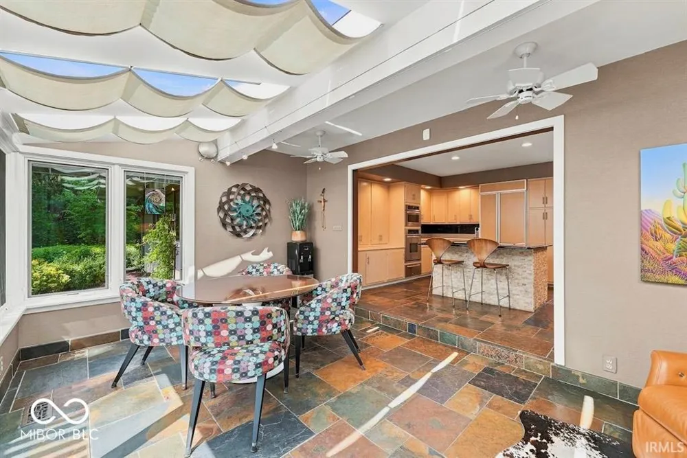 411 Wildwood Lane Muncie, IN 47304
