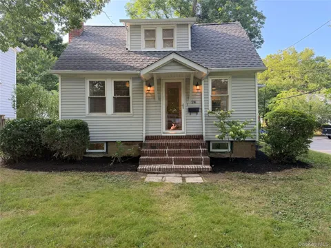 24 8th Avenue