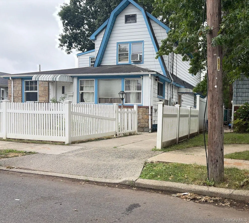 840 Kings Parkway Baldwin, NY 11510