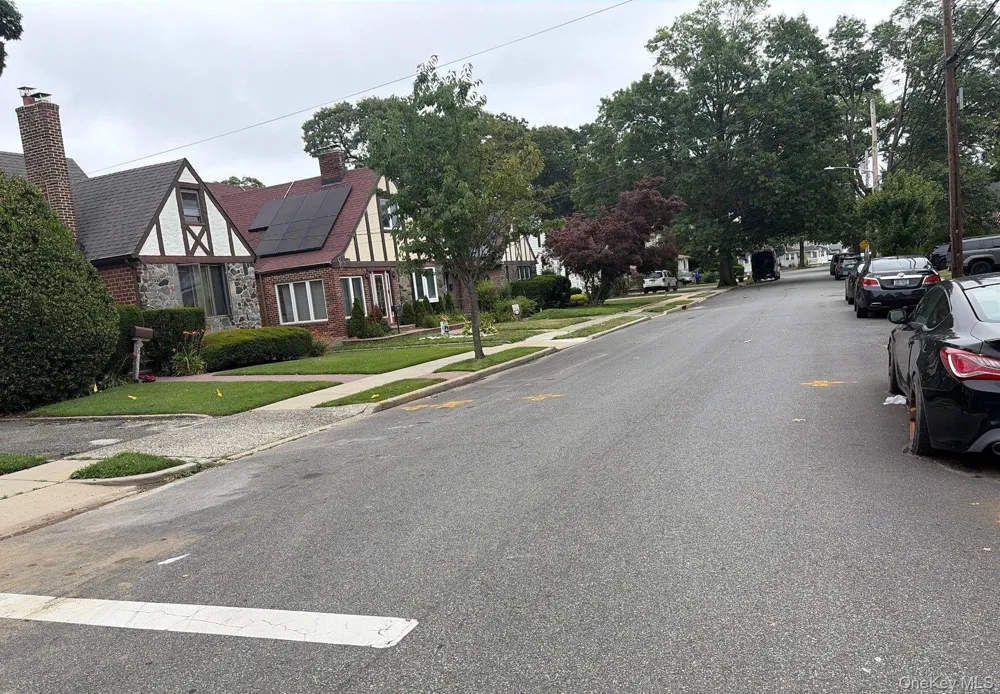840 Kings Parkway Baldwin, NY 11510