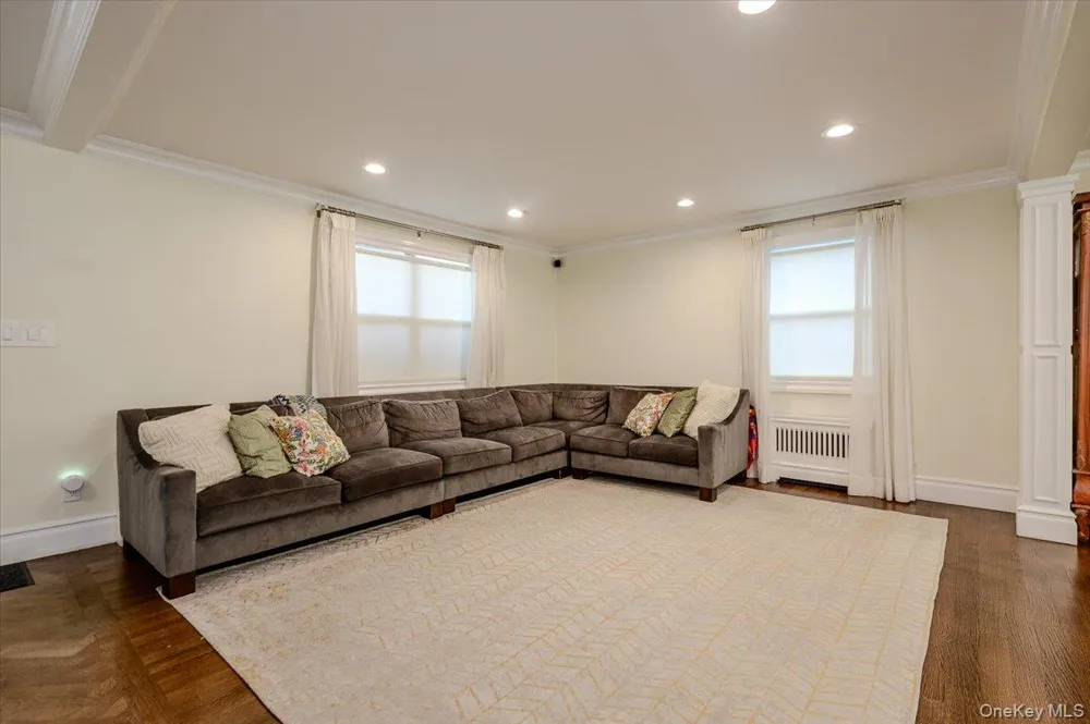 634 Jarvis Avenue Far Rockaway, NY 11691