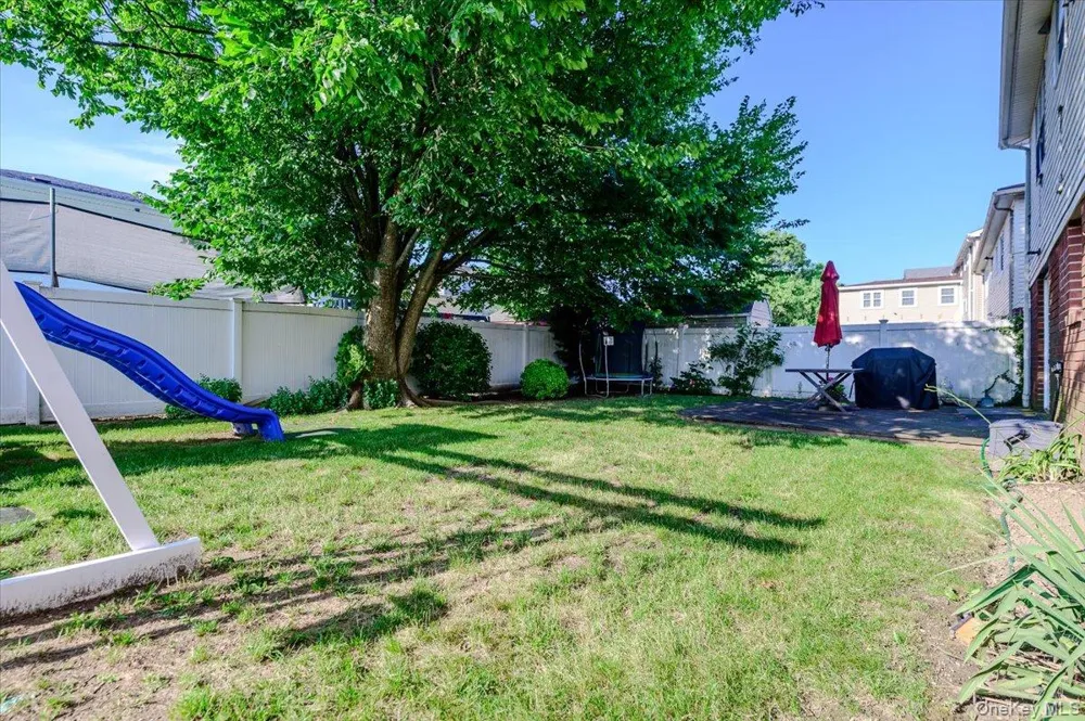 634 Jarvis Avenue Far Rockaway, NY 11691