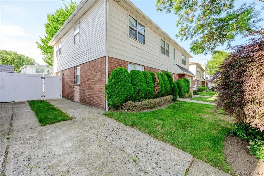 634 Jarvis Avenue Far Rockaway, NY 11691