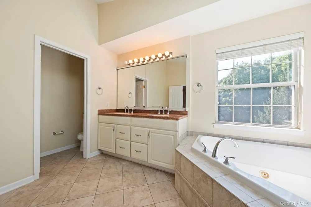 421 Vassar Place Fishkill, NY 12524