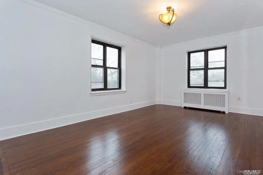 141 Wyckoff Place #4A Woodmere, NY 11598
