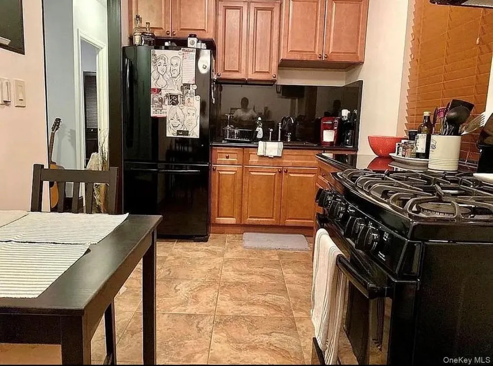 21-06 35th Street #1B Astoria, NY 11105