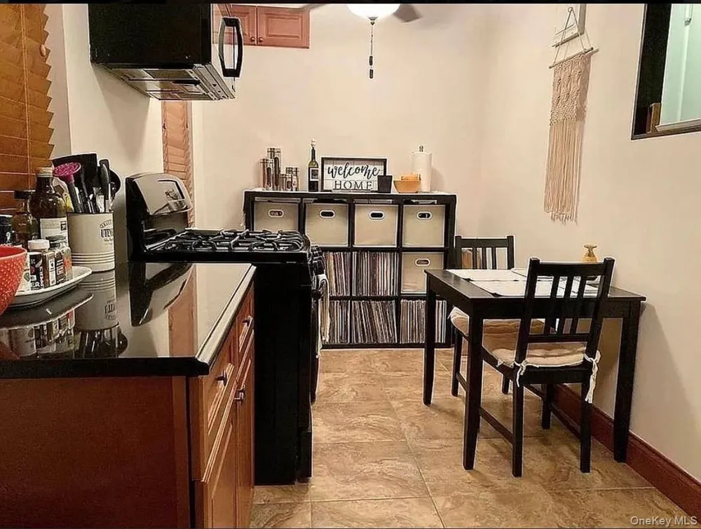 21-06 35th Street #1B Astoria, NY 11105
