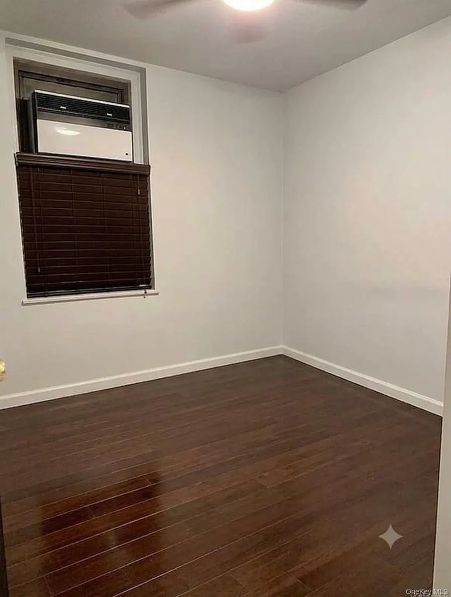 21-06 35th Street #1B Astoria, NY 11105