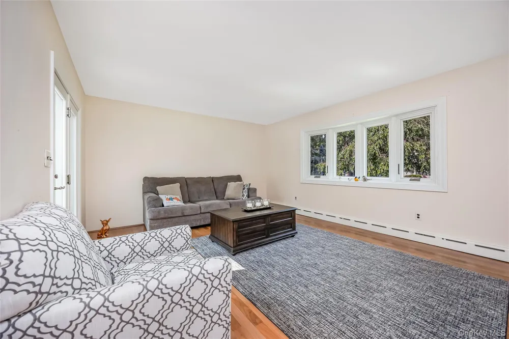42 Pineacre Drive Smithtown, NY 11787