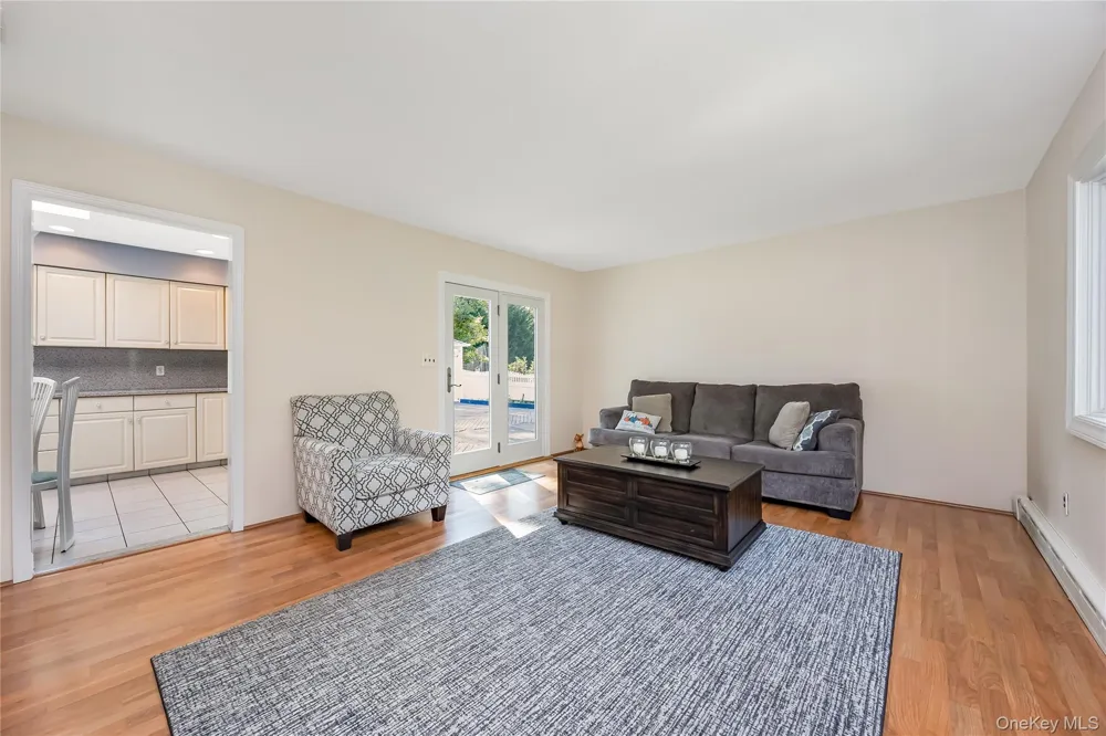 42 Pineacre Drive Smithtown, NY 11787