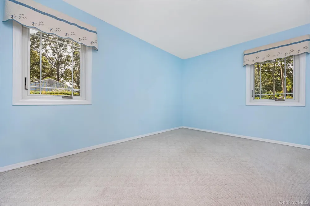 42 Pineacre Drive Smithtown, NY 11787