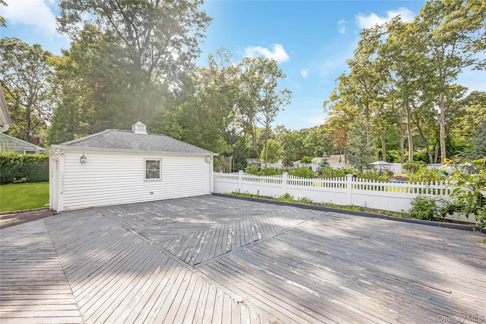 42 Pineacre Drive Smithtown, NY 11787