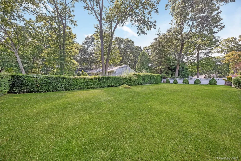 42 Pineacre Drive Smithtown, NY 11787