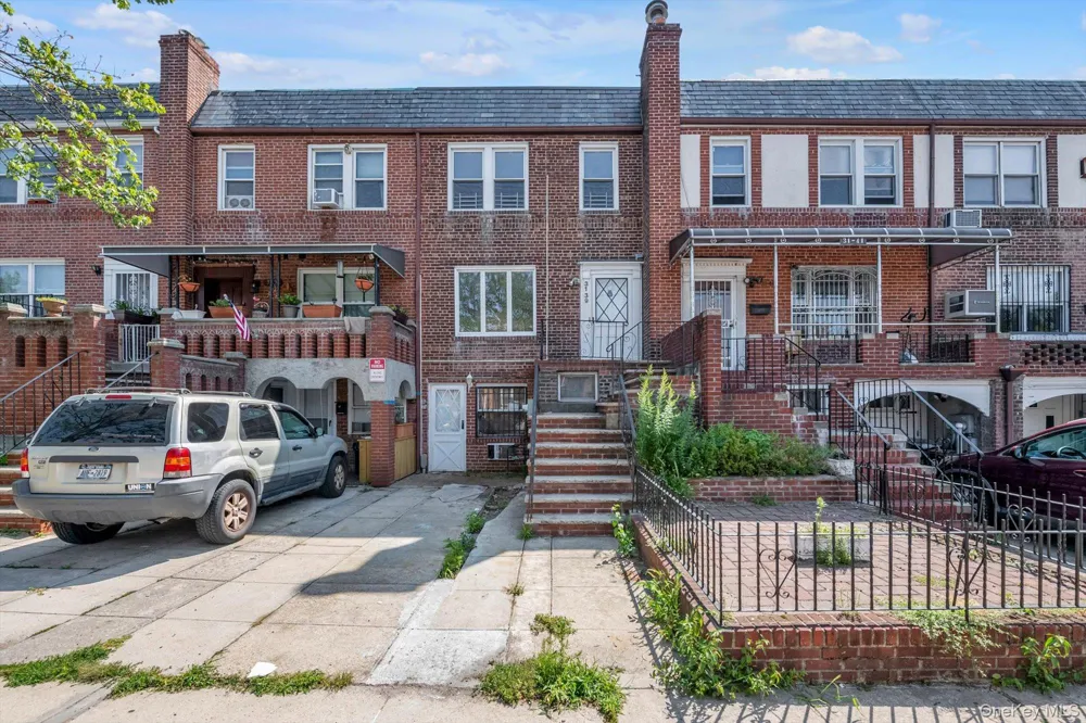 3139 56th Street Woodside, NY 11377