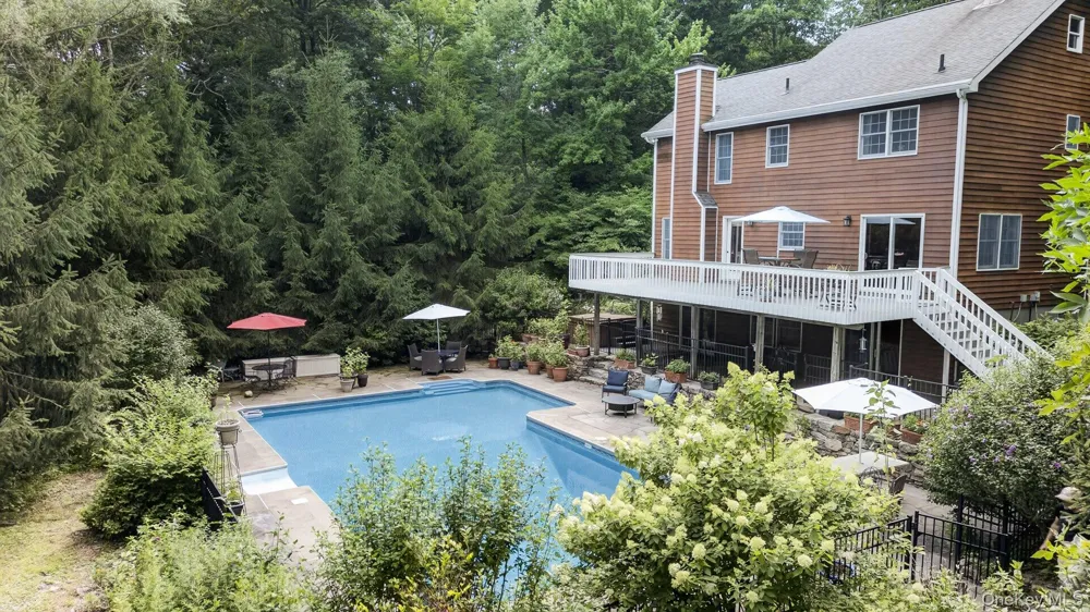 541 E Mountain Road Cold Spring, NY 10516