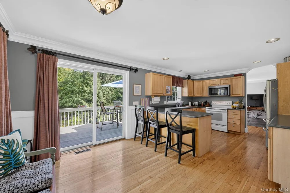 541 E Mountain Road Cold Spring, NY 10516