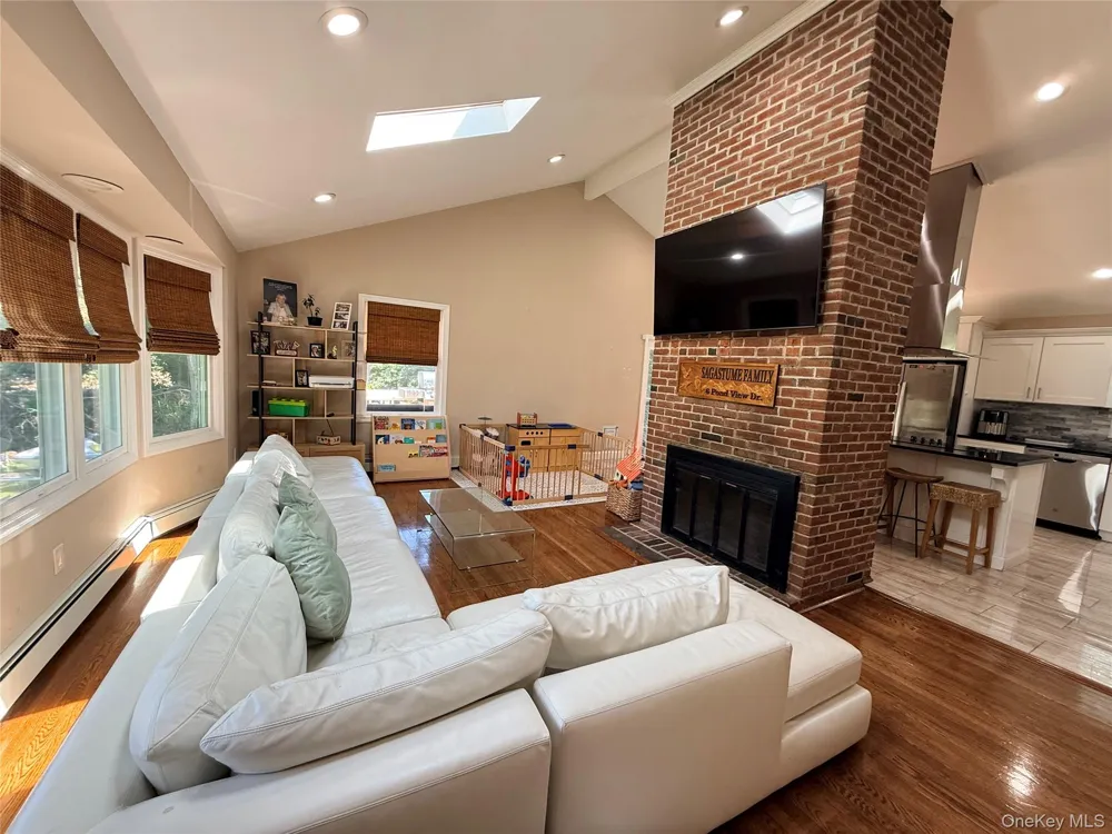 6 Pond View Drive Wading River, NY 11792