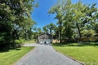 6 Pond View Drive Wading River, NY 11792