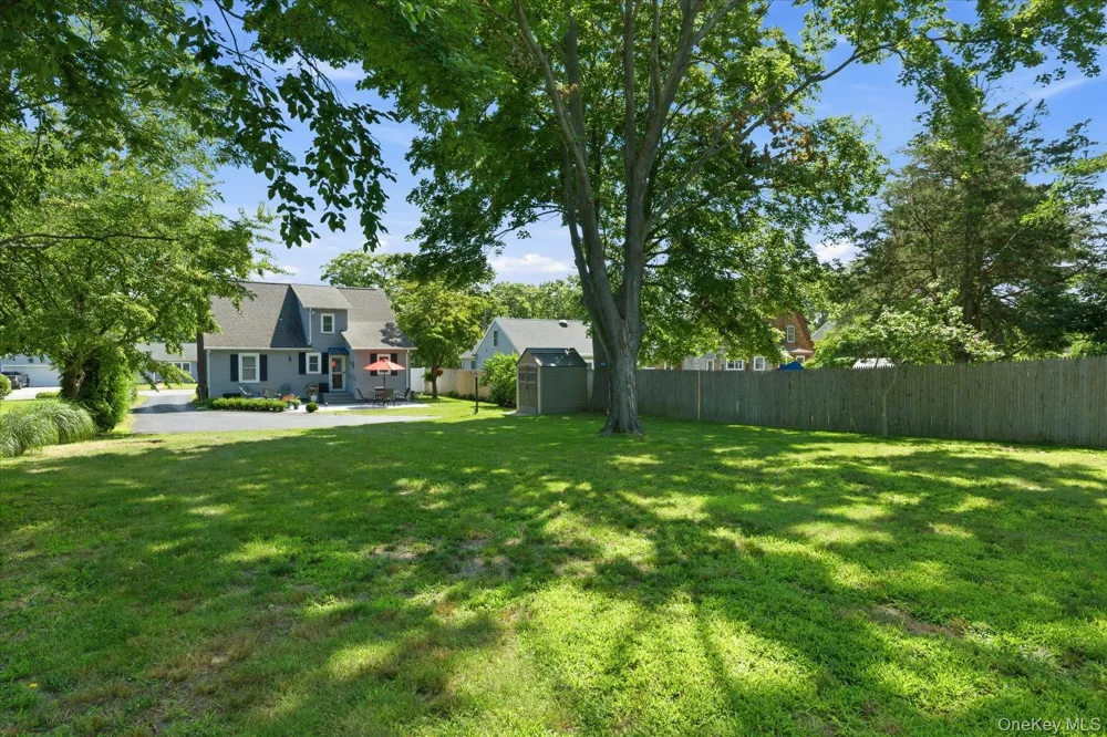 277 Howell Avenue Riverhead, NY 11901