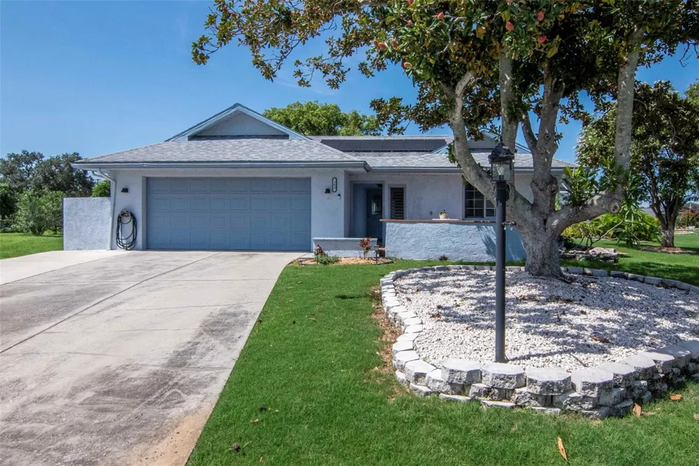 303 BARSTOW COURT Sun City Center, FL 33573