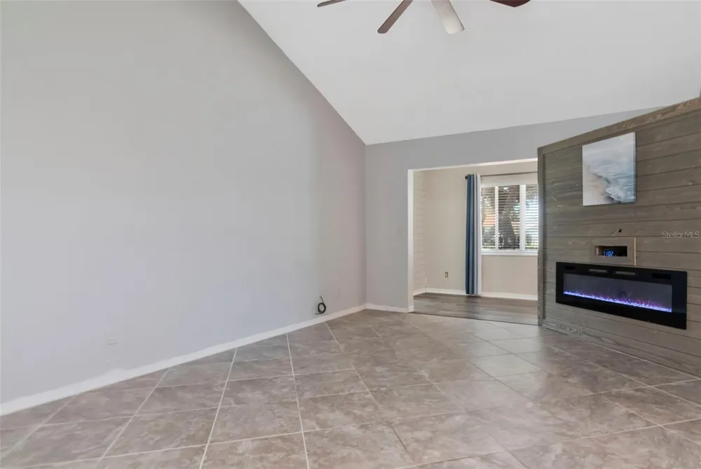 303 BARSTOW COURT Sun City Center, FL 33573