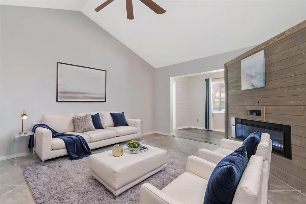 303 BARSTOW COURT Sun City Center, FL 33573