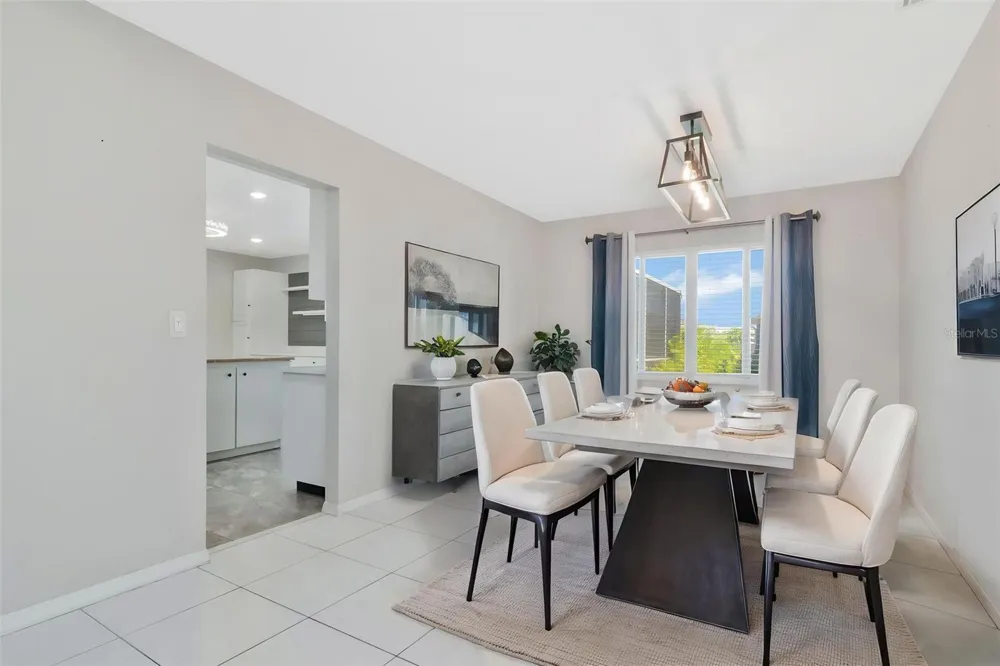 303 BARSTOW COURT Sun City Center, FL 33573