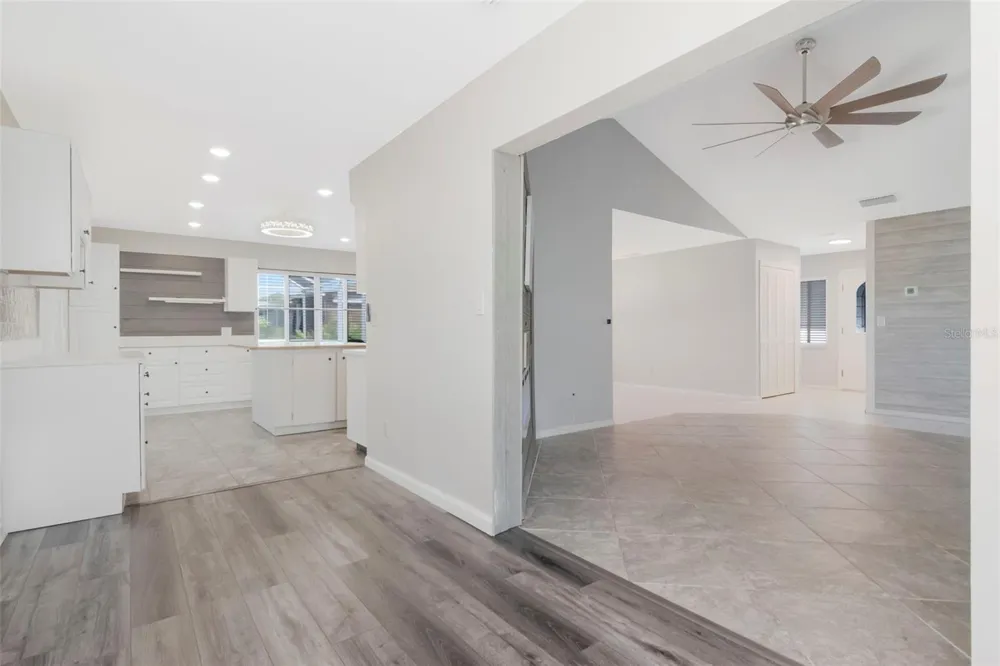 303 BARSTOW COURT Sun City Center, FL 33573