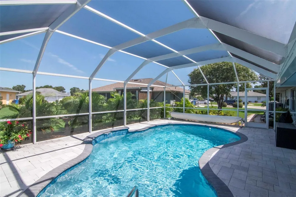 303 BARSTOW COURT Sun City Center, FL 33573