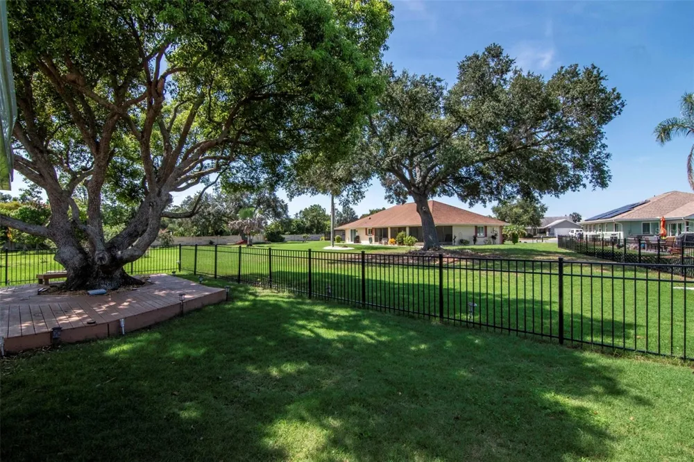 303 BARSTOW COURT Sun City Center, FL 33573
