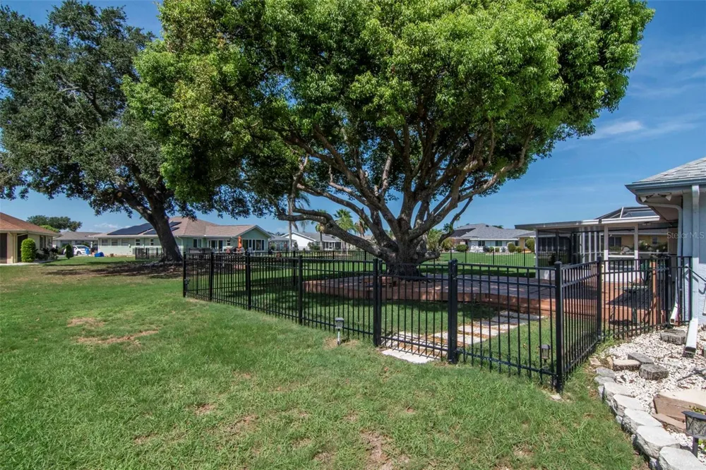 303 BARSTOW COURT Sun City Center, FL 33573