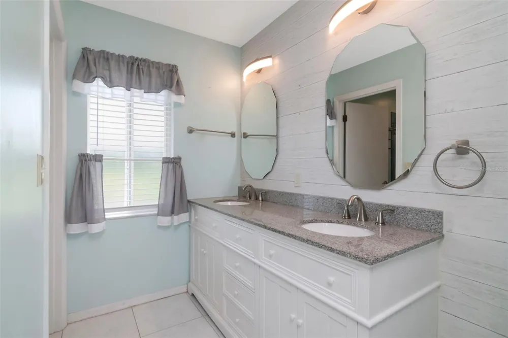303 BARSTOW COURT Sun City Center, FL 33573