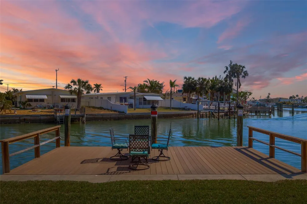 145 116TH AVENUE #301 Treasure Island, FL 33706