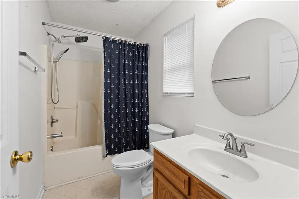 555 Brown Stone Court Kernersville, NC 27284