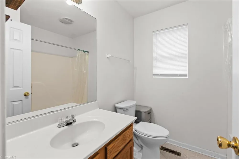 555 Brown Stone Court Kernersville, NC 27284