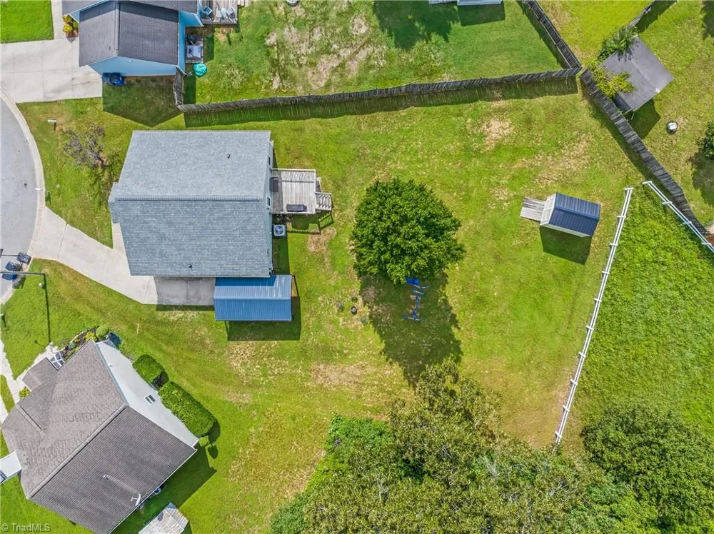 555 Brown Stone Court Kernersville, NC 27284
