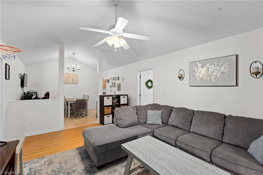 555 Brown Stone Court Kernersville, NC 27284