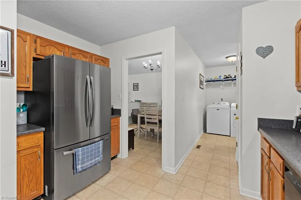 555 Brown Stone Court Kernersville, NC 27284
