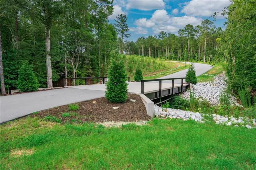 143 Falls Lane Milledgeville, GA 31061