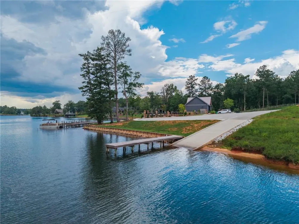 143 Falls Lane Milledgeville, GA 31061