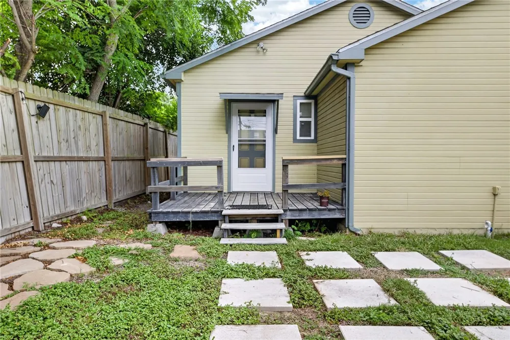 421 Cole Street Corpus Christi, TX 78404